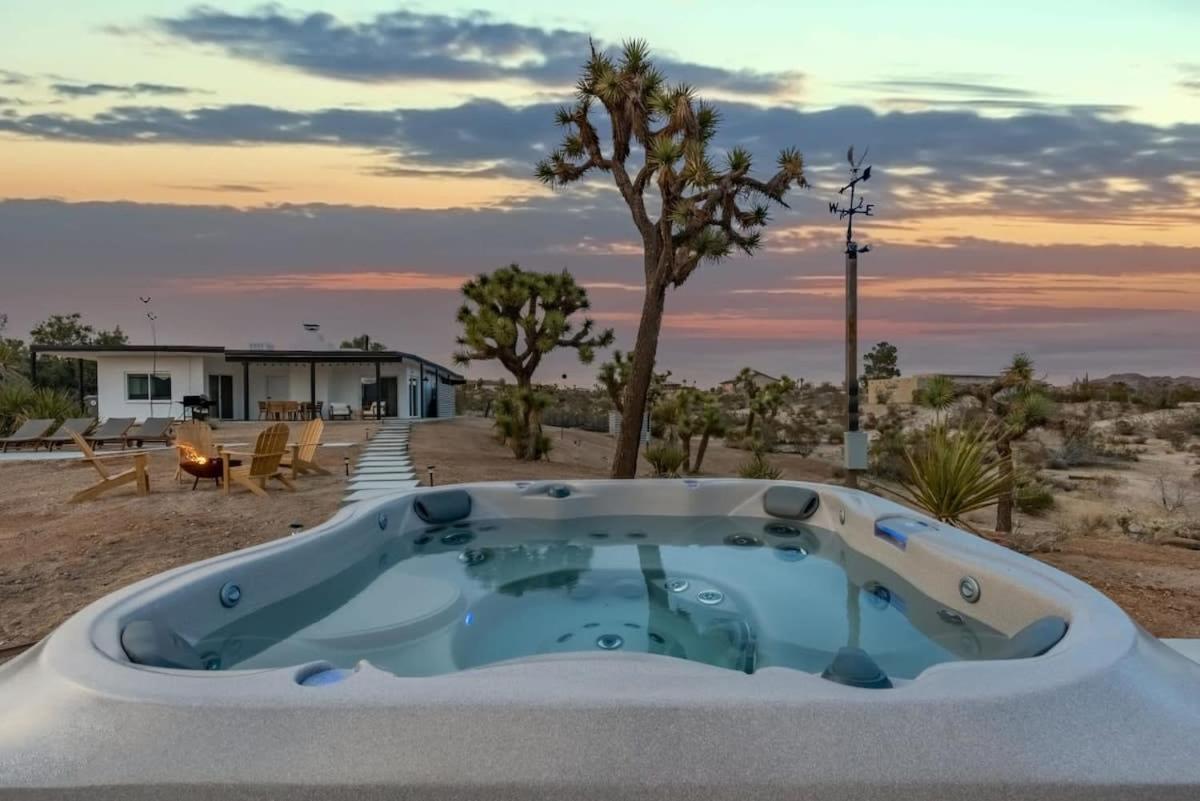 Kinetic House-Joshua Trees Sculptures Cowboy Pool Villa Yucca Valley Exterior foto