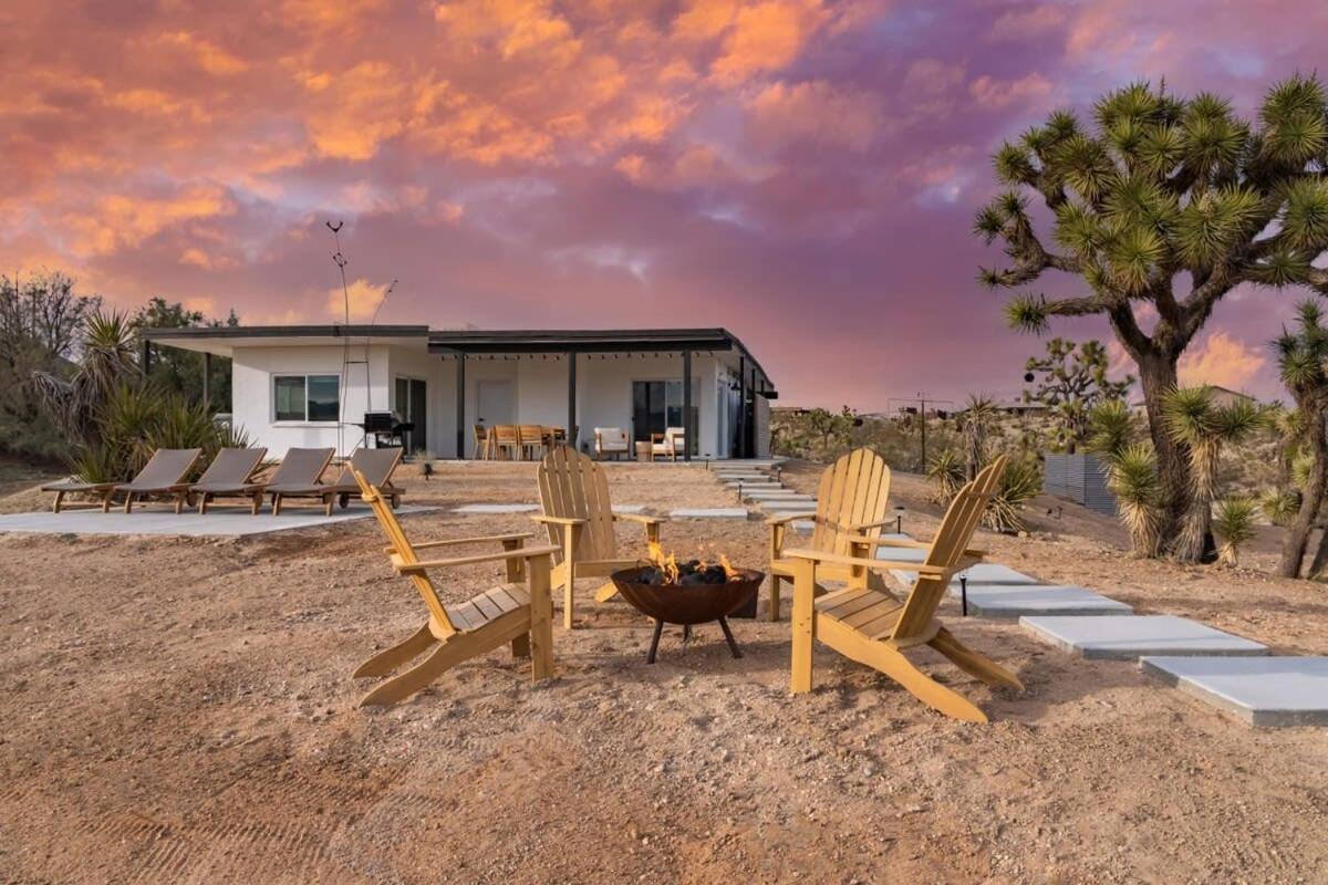 Kinetic House-Joshua Trees Sculptures Cowboy Pool Villa Yucca Valley Exterior foto