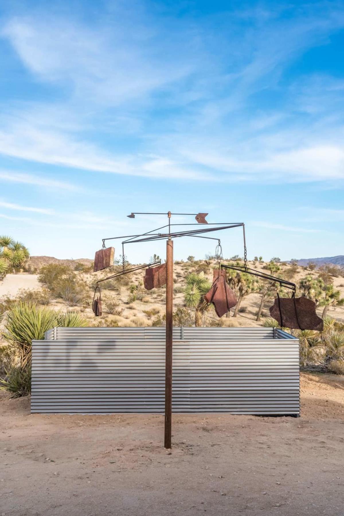 Kinetic House-Joshua Trees Sculptures Cowboy Pool Villa Yucca Valley Exterior foto